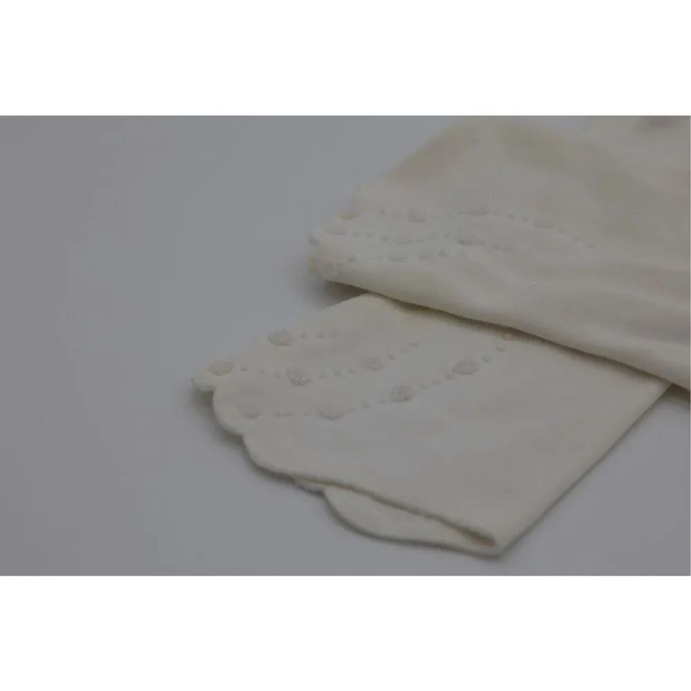 Vintage Hand Beaded White Dress Gloves Scalloped‎ Wrist Bridal 9.5”